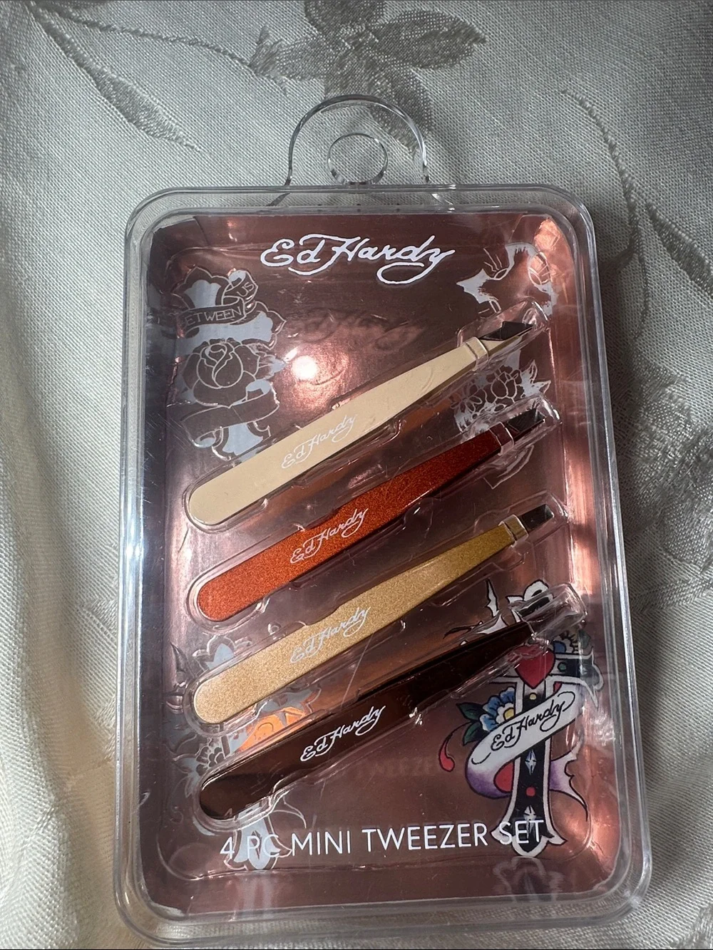 NWT 4 pc. Mini Tweezer Set - Ed Hardy design